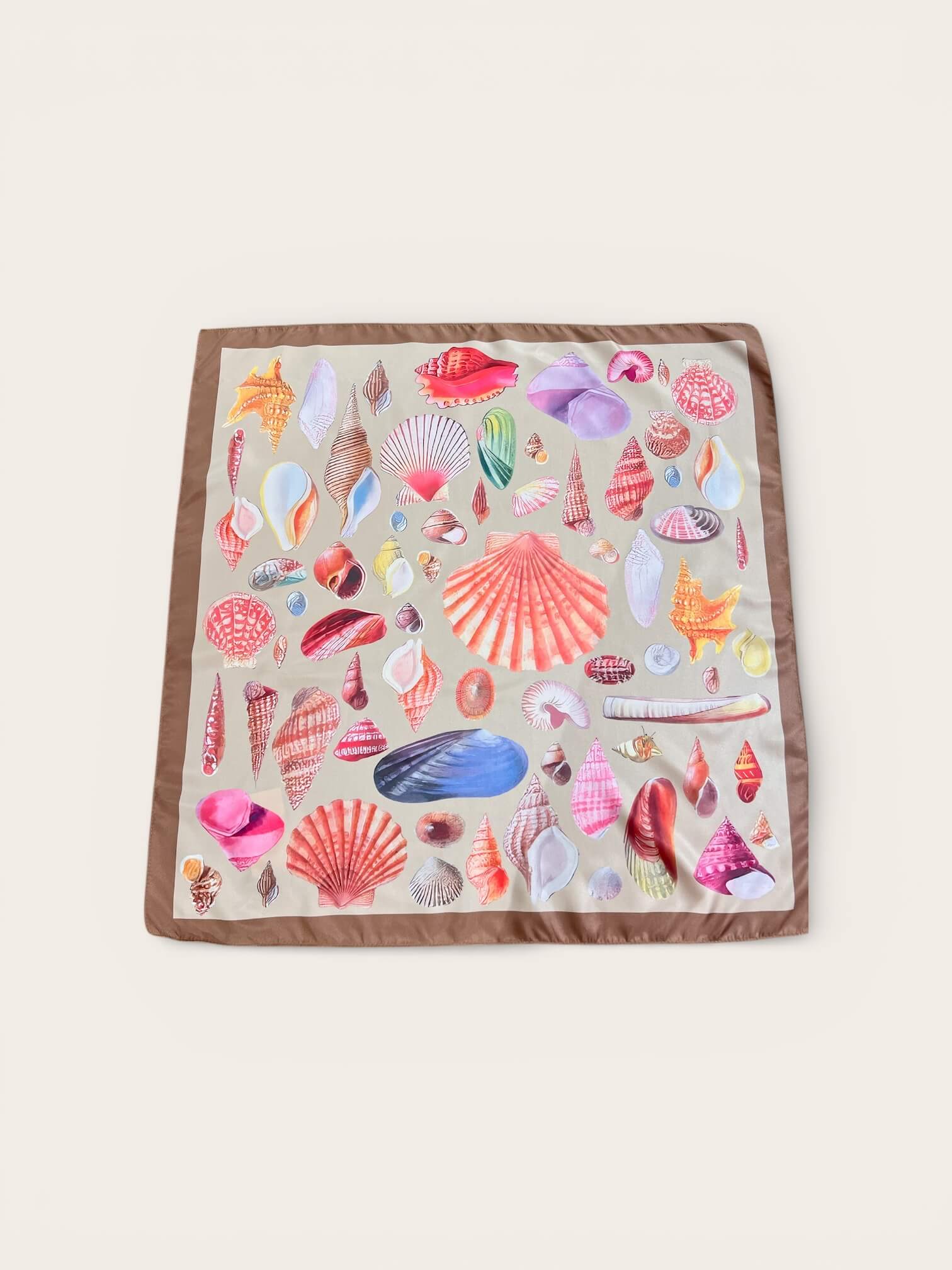 Tue auf bis Meter davon fotografiert bunt im maritim Design mit Seestern und Muscheln in bunten Farben