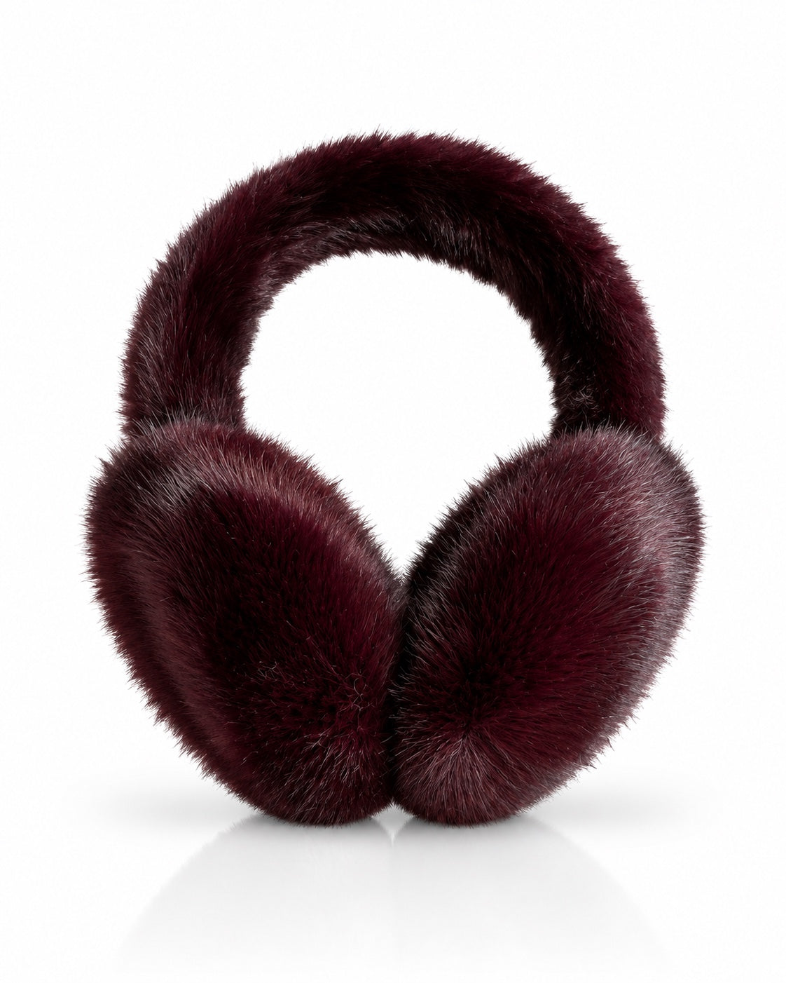 Burgundy Fake-Fur-Ohrwärmer als Freisteller