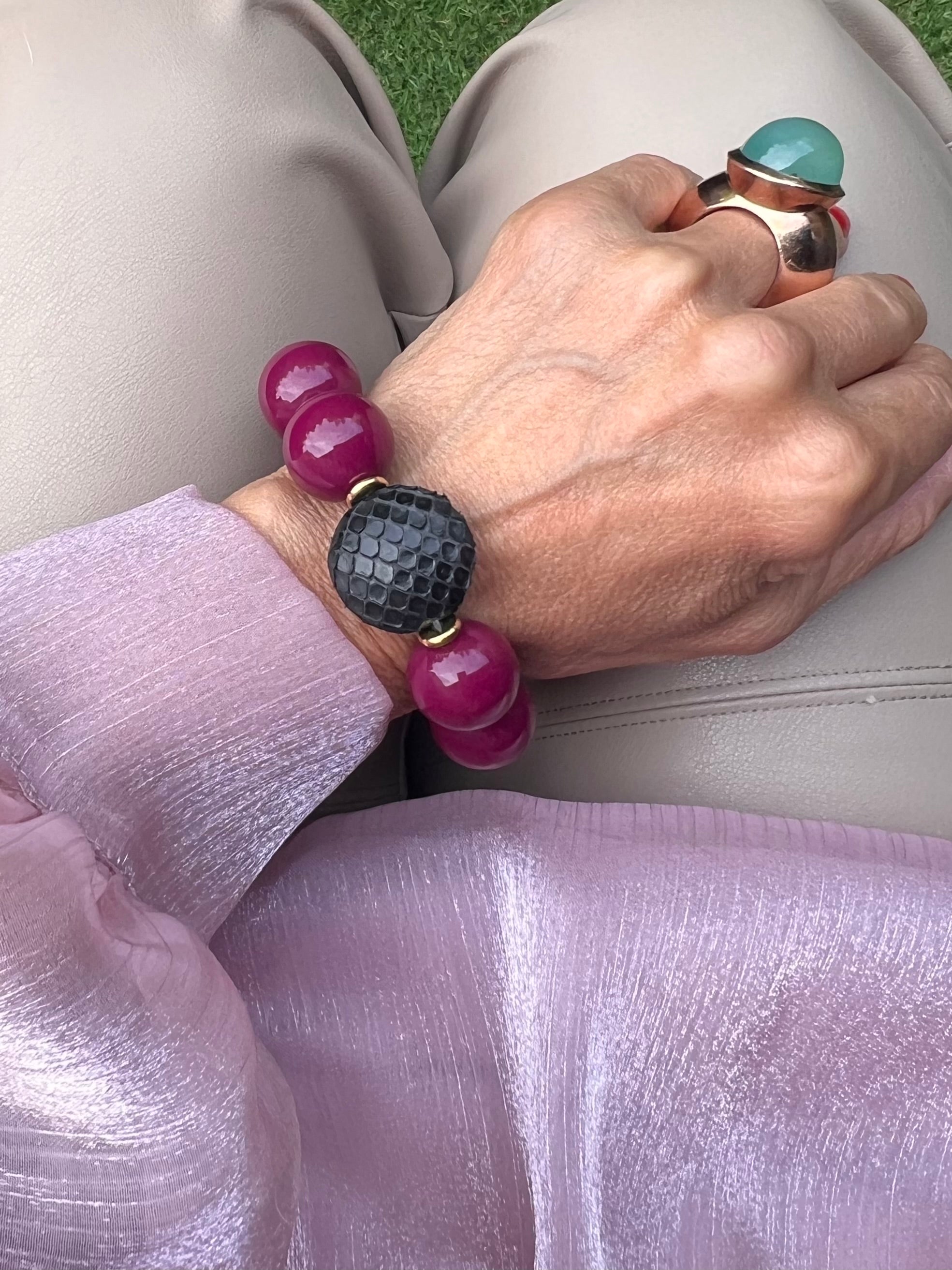 CASAPARI® Perlen Armband Autumn Glow Berry Rochenleder