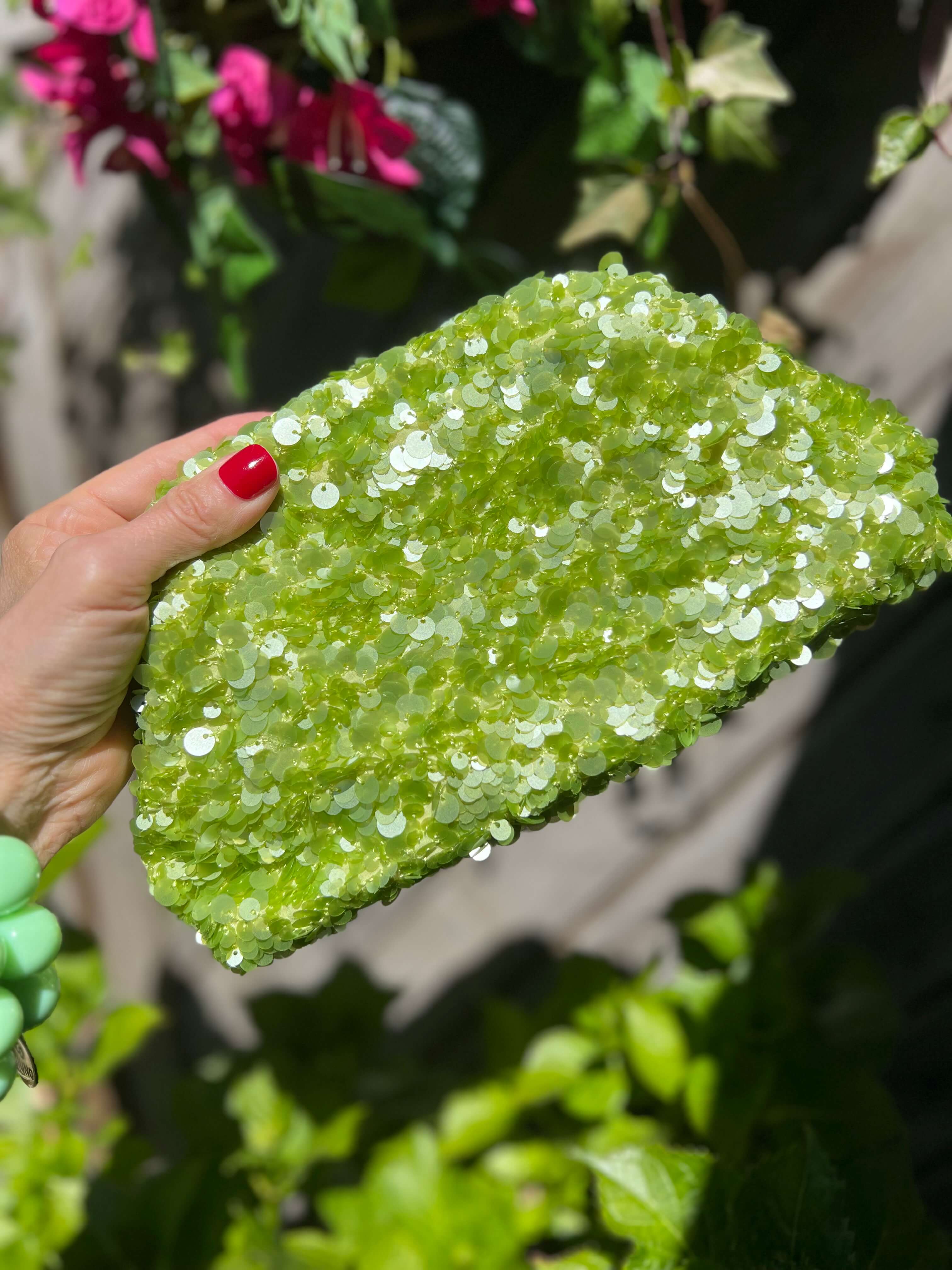 Riviera Glow Pailletten Pouche Lime - CASAPARI Schmuck & Mode Düsseldorf
