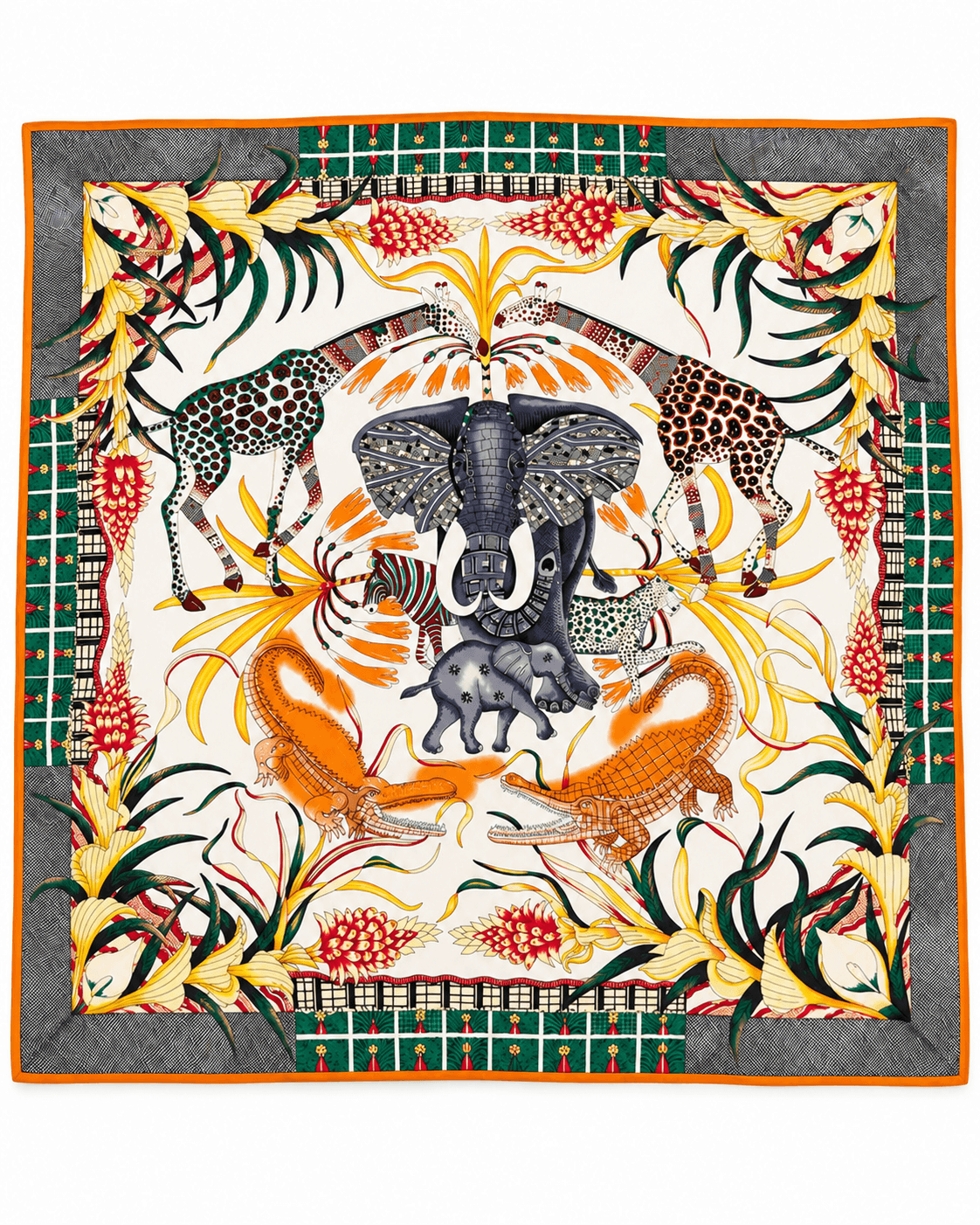 Quadratisches Viskosetuch mit Elefanten, Giraffen, Krokodilen und exotischen Pflanzen in Creme, Grün, Orange und Grau.