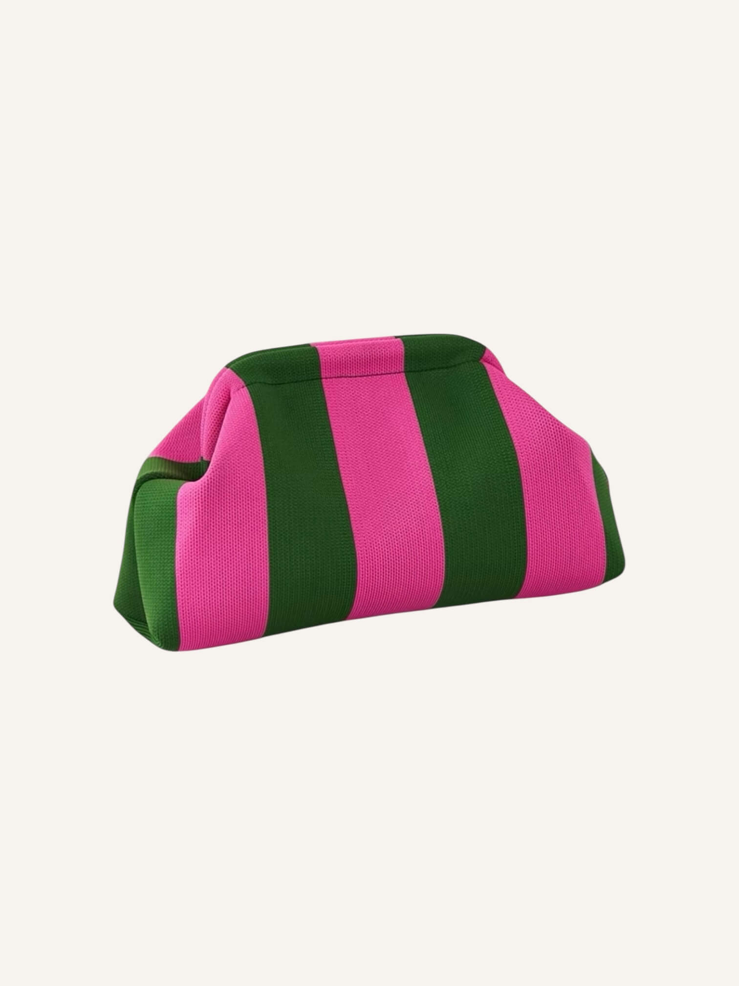 Gestreifte Clutch aus festem Canvas in Pink und Grün mit Klappverschluss vor neutralem, hellem Hintergrund.