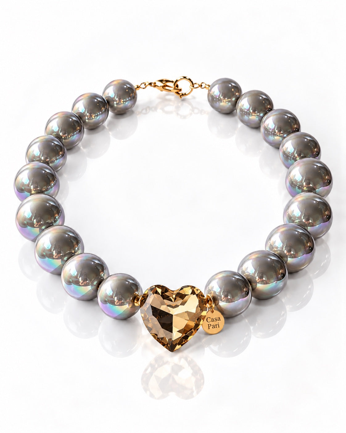 Crystal Heart Collier Cosmic Pearly Smoke mit schimmernden rauchgrauen Resinperlen und goldenem Herz