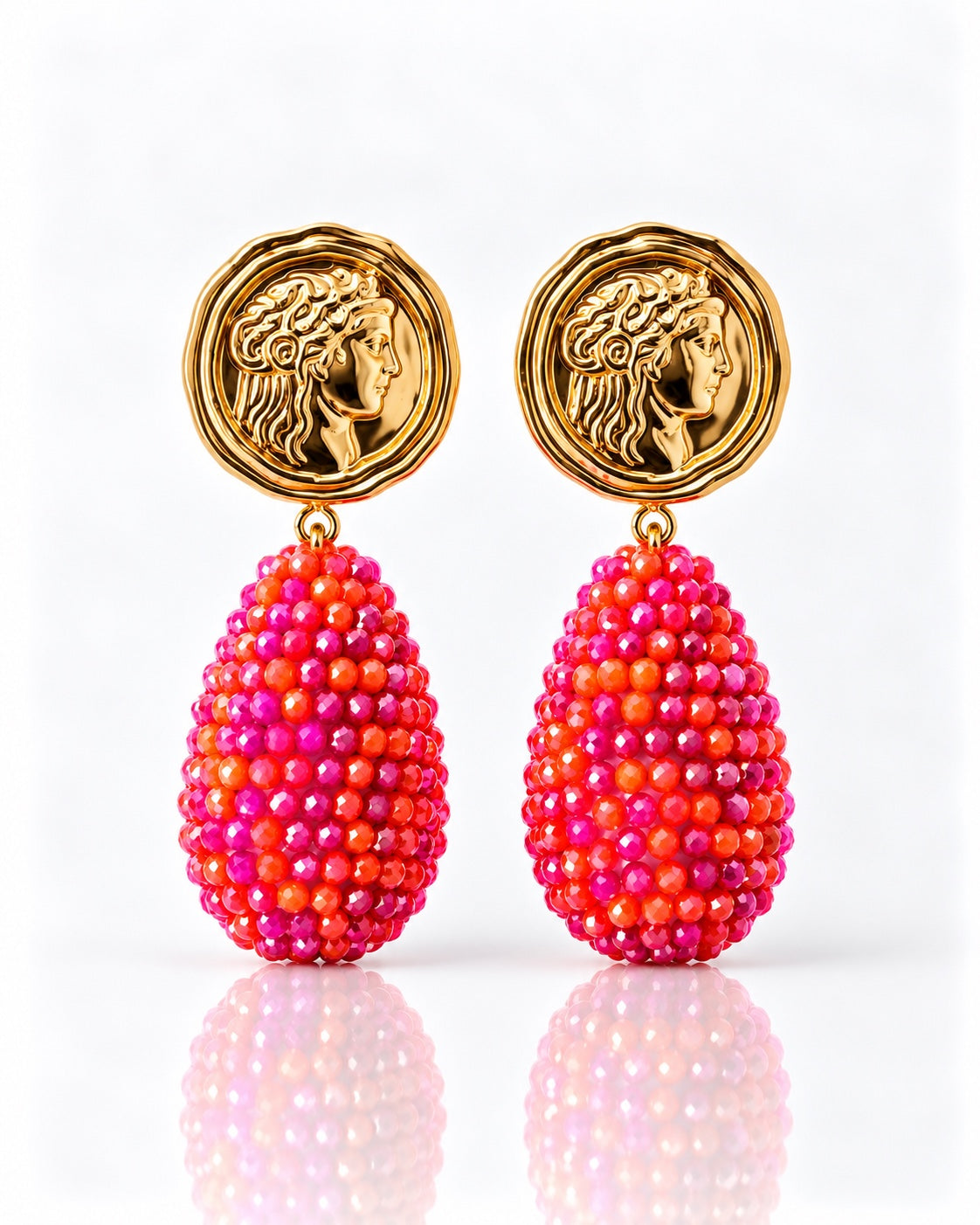 Roma Statement Ohrringe mit goldfarbenem Münzstecker und facettiertem Glasperlen-Tropfen in Pink und Orange
